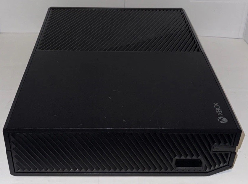 Microsoft Xbox One 500GB Console Bundle w 4 Call of Duty Games Deep Cleaned Read