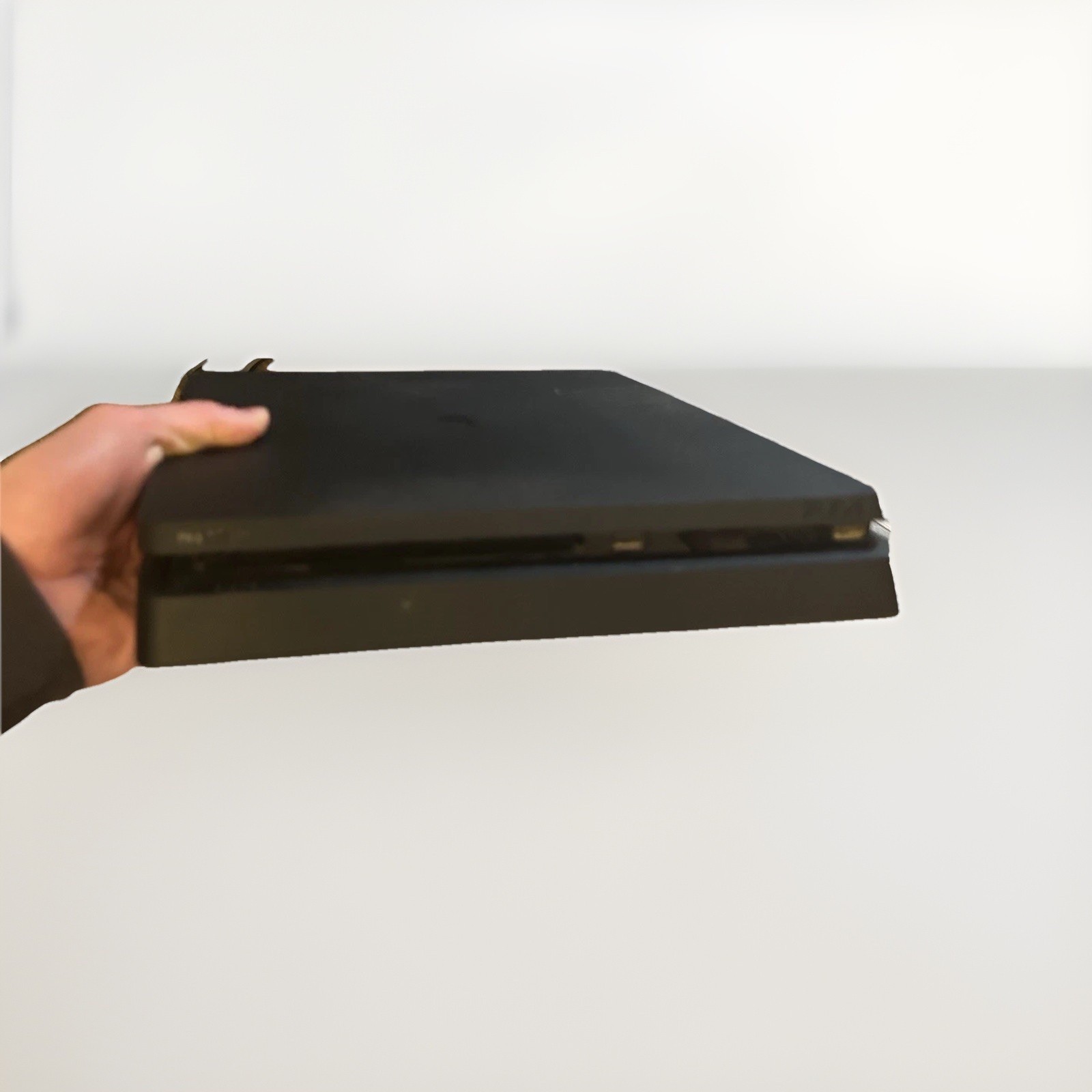 Sony PlayStation 4 500gb Jet Black Console With three Controllers and Wires