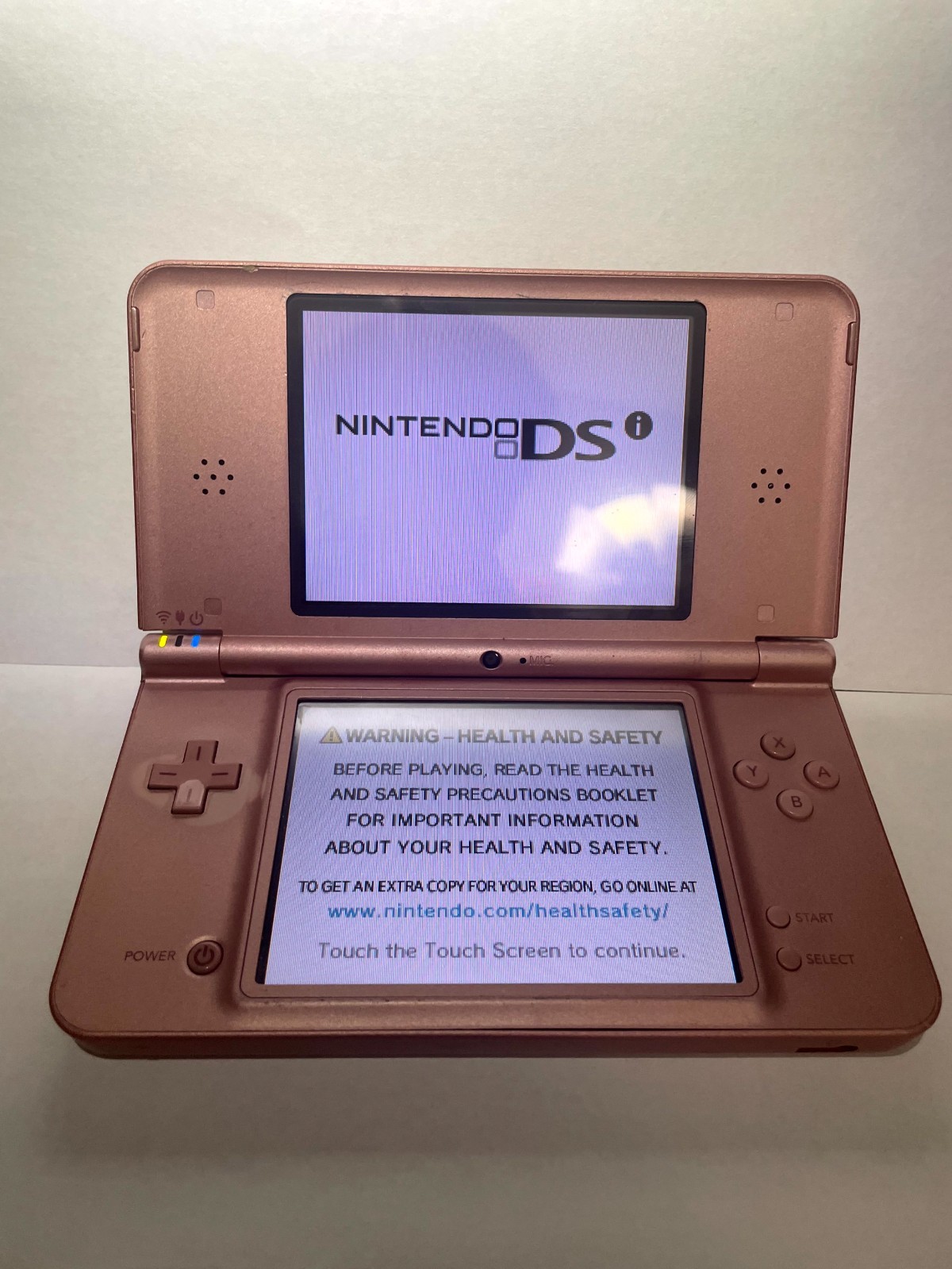 WORKING! Nintendo DSi XL Metallic Rose Pink UTL-001: NO STYLUS SD CARD CHARGER!