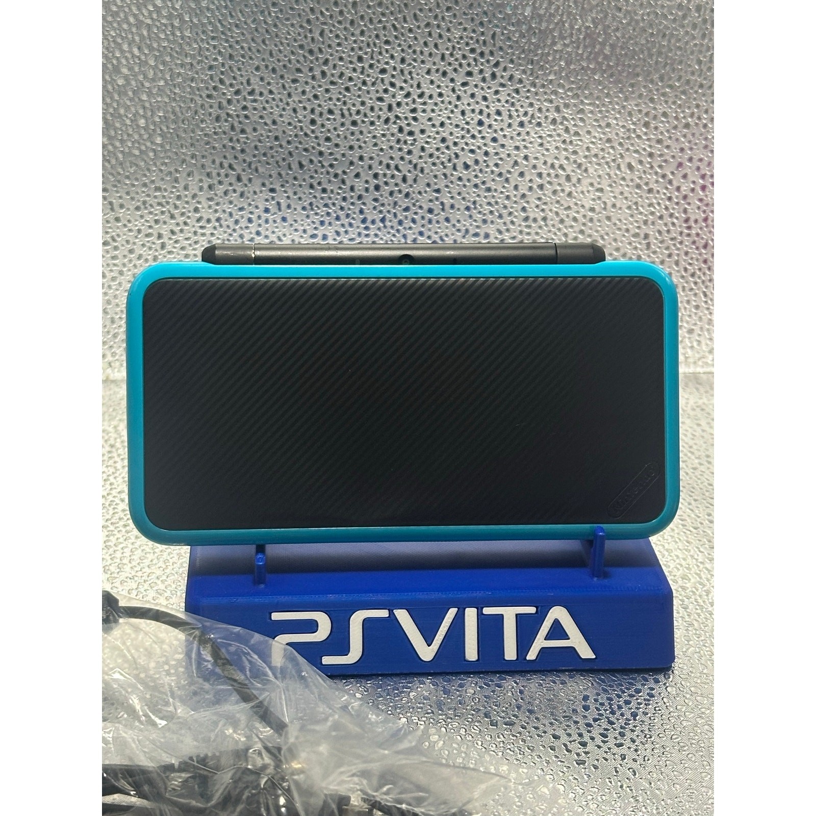 nintendo 2DS xl US region w/usb charger excellent condition