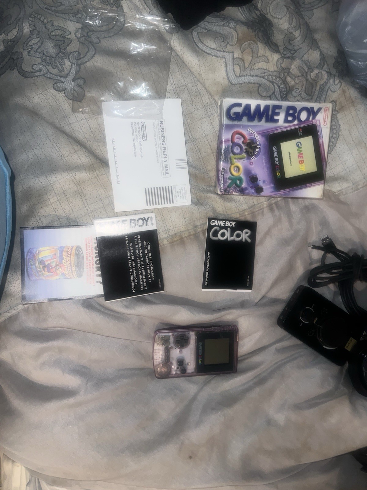 Nintendo Gameboy Color GBC Atomic Purple CGB-001 Handheld System Complete in Box