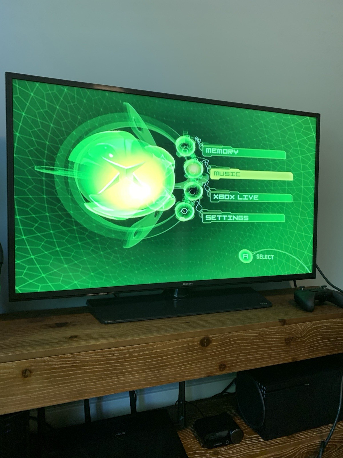 Original Microsoft Xbox Console w/ Controller, Cords, GTA III Tested & Working!!
