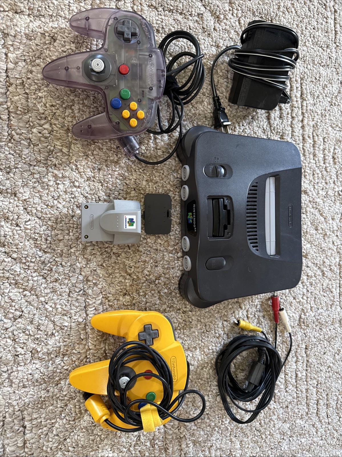 Vintage Nintendo 64 N64 Bundle W Controllers