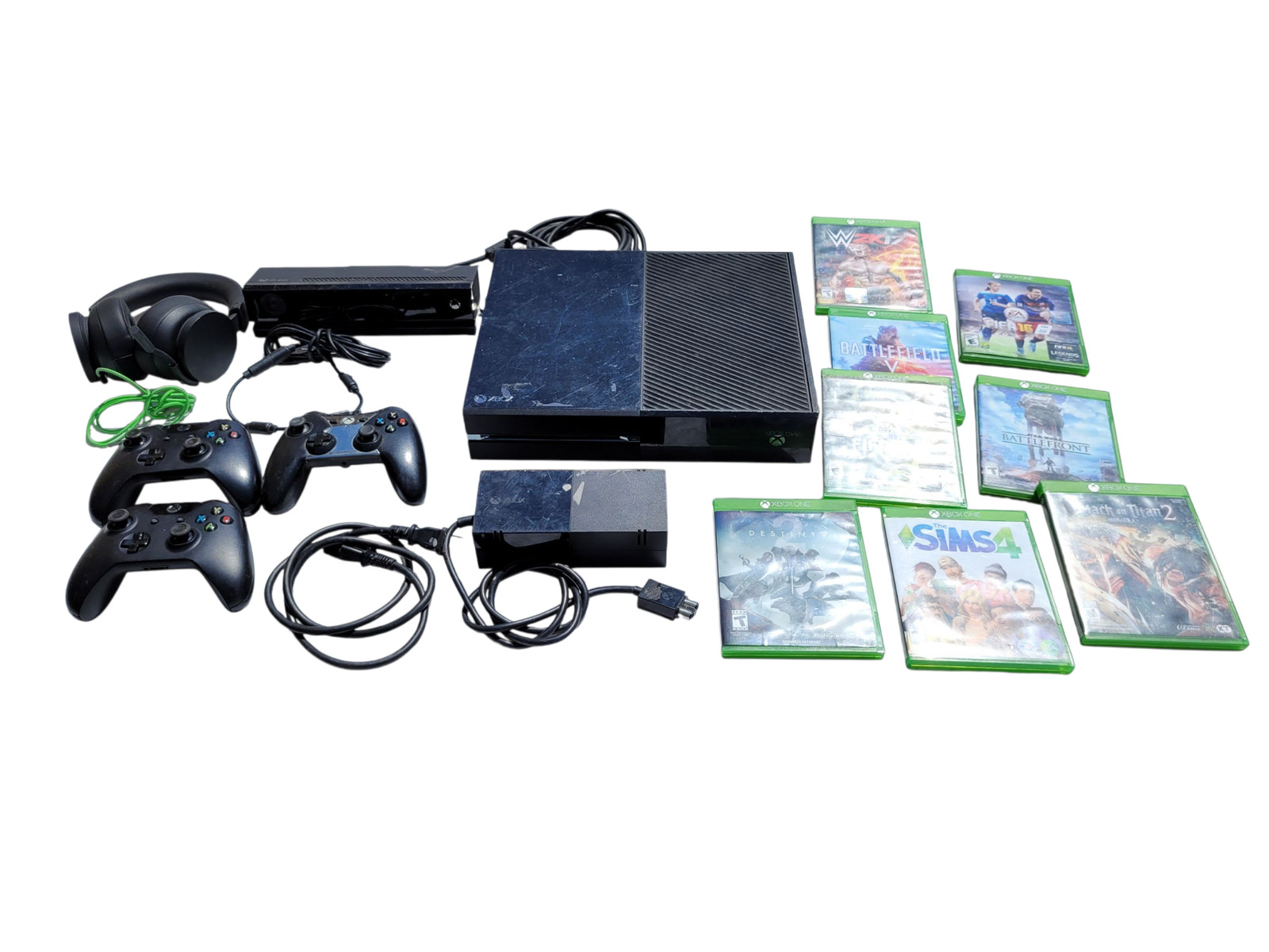 Microsoft Xbox One Console Black 500GB with Headset 3 Controllers 8 Games Kinect