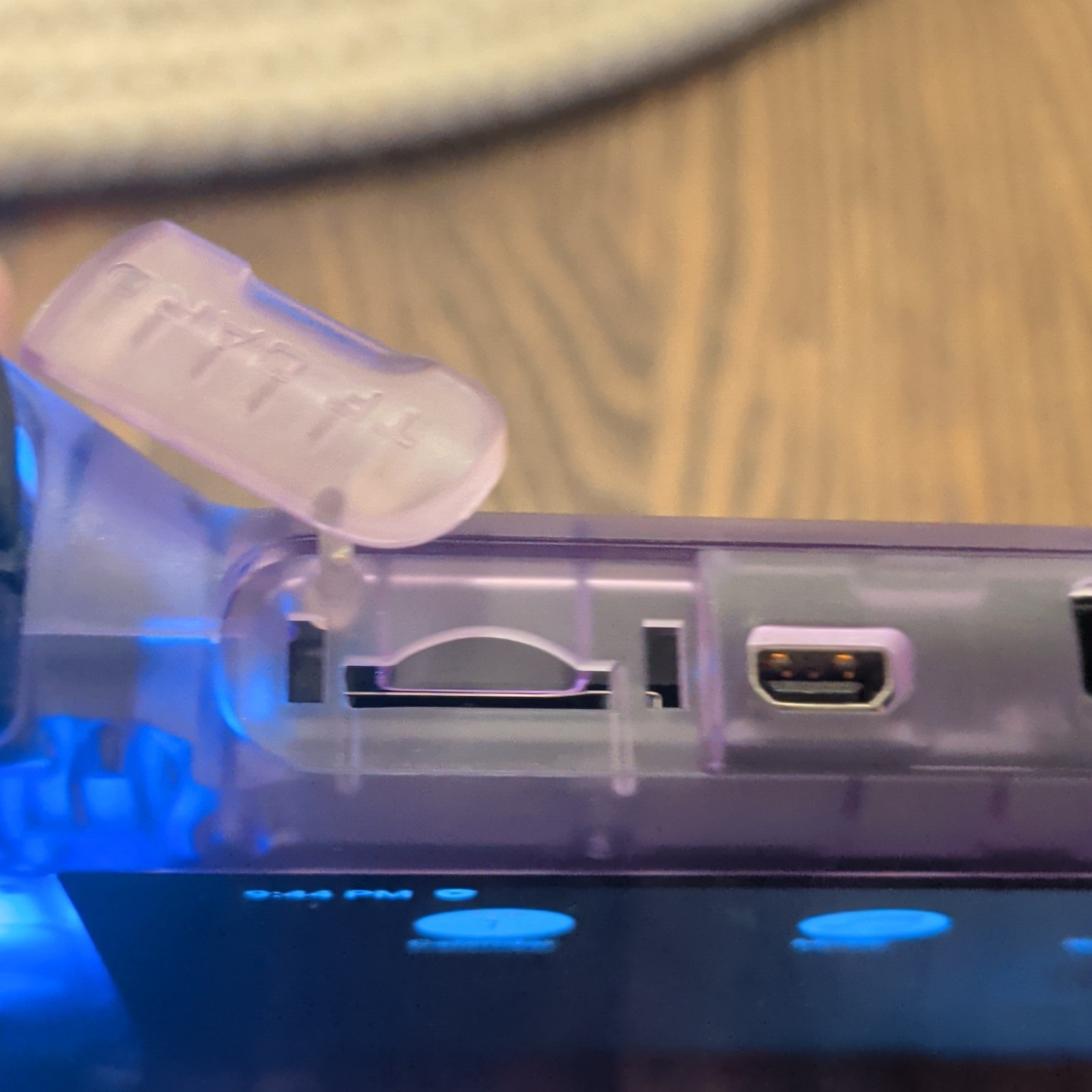 AYN Odin 2 Pro 12gb Ram 256gb Storage | Clear Purple | Used excellent condition