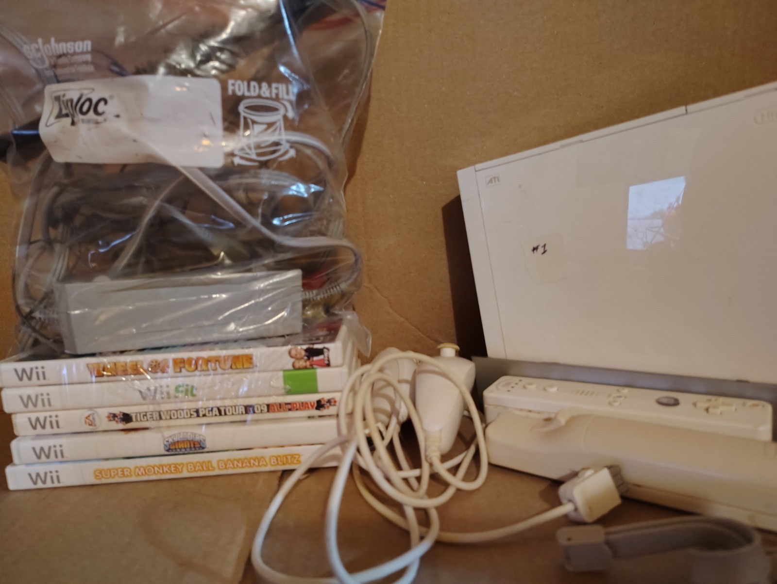 Nintendo RVL-001 Wii Console, 5 Games, 2 Controllers, 2 Nunchuck Tv Not Included