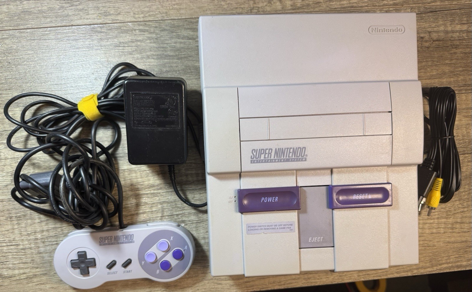 Super Nintendo SNES Console Bundle OEM Controller AC Power Supply Tested Clean