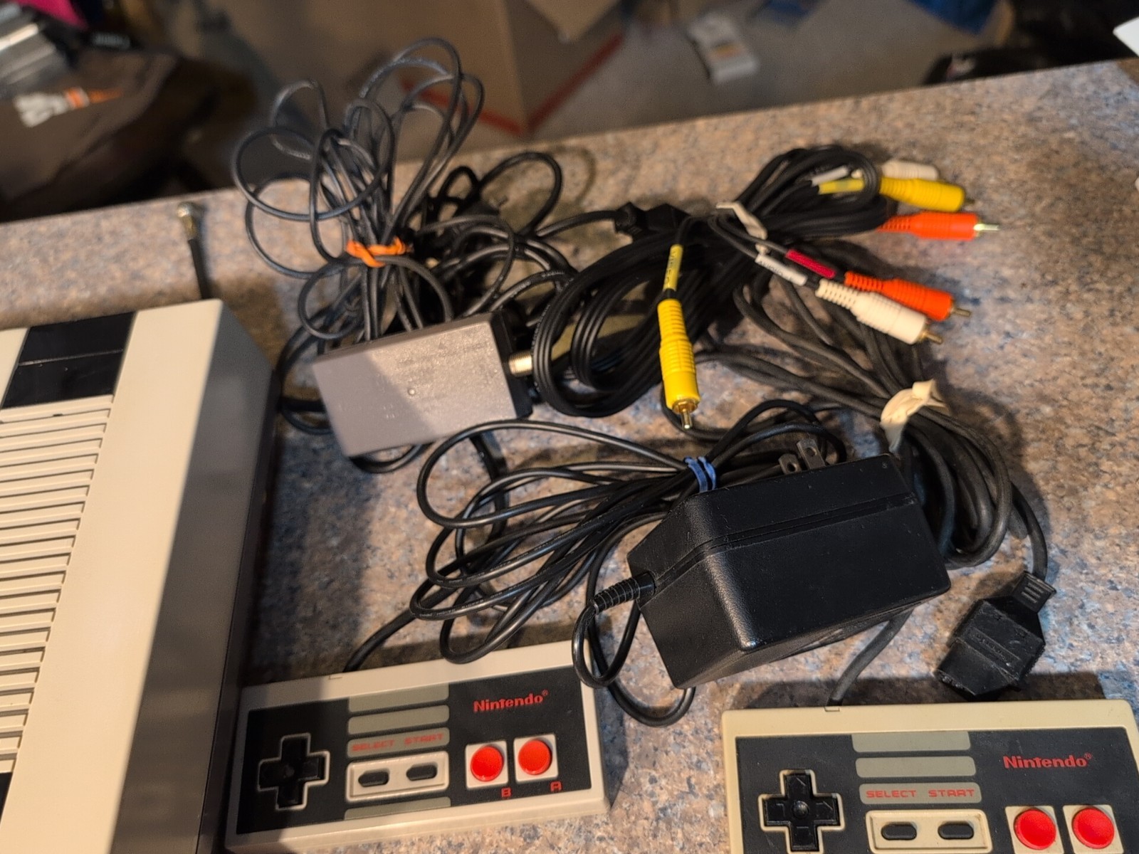 Original Nintendo NES Console Complete Bundle Controllers TEST 1 Homemade Game