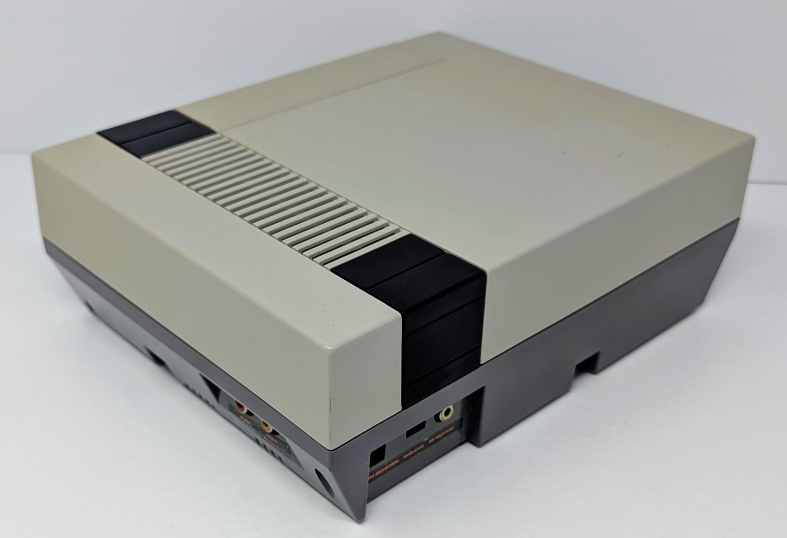 Nintendo NES Console Bundle w/ 5 Games – Super Mario, Duck Hunt, Zapper, & More!