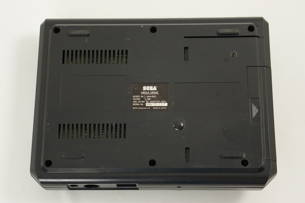 Mega Drive SEGA Console wz Mega Gene tsu HAA-2510 Tested System Genesis 98M31227