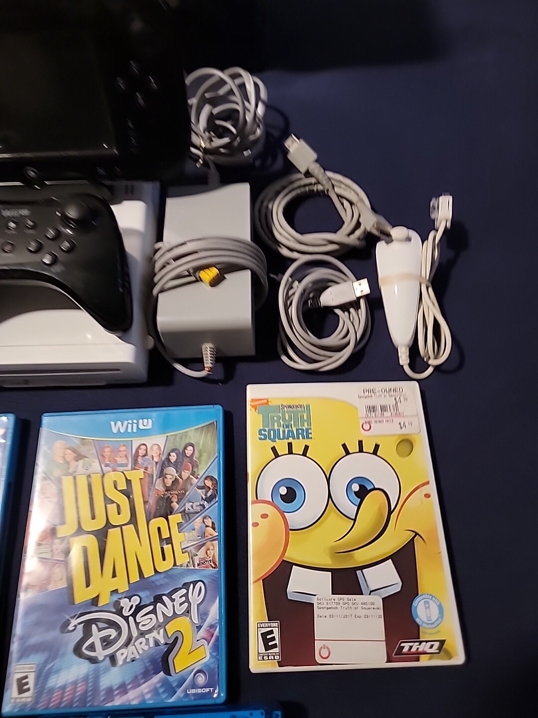 Nintendo Wii U Lot 8GB Handheld System – White/Black Tested (H)