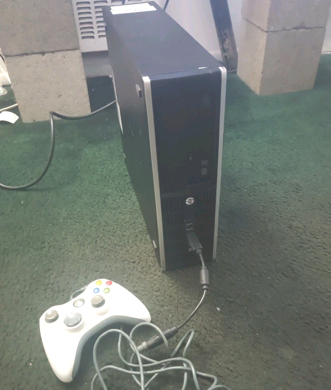 HyperSpin MAME Arcade Gaming Computer – 16TB Hard Drive/ 3 Controllers