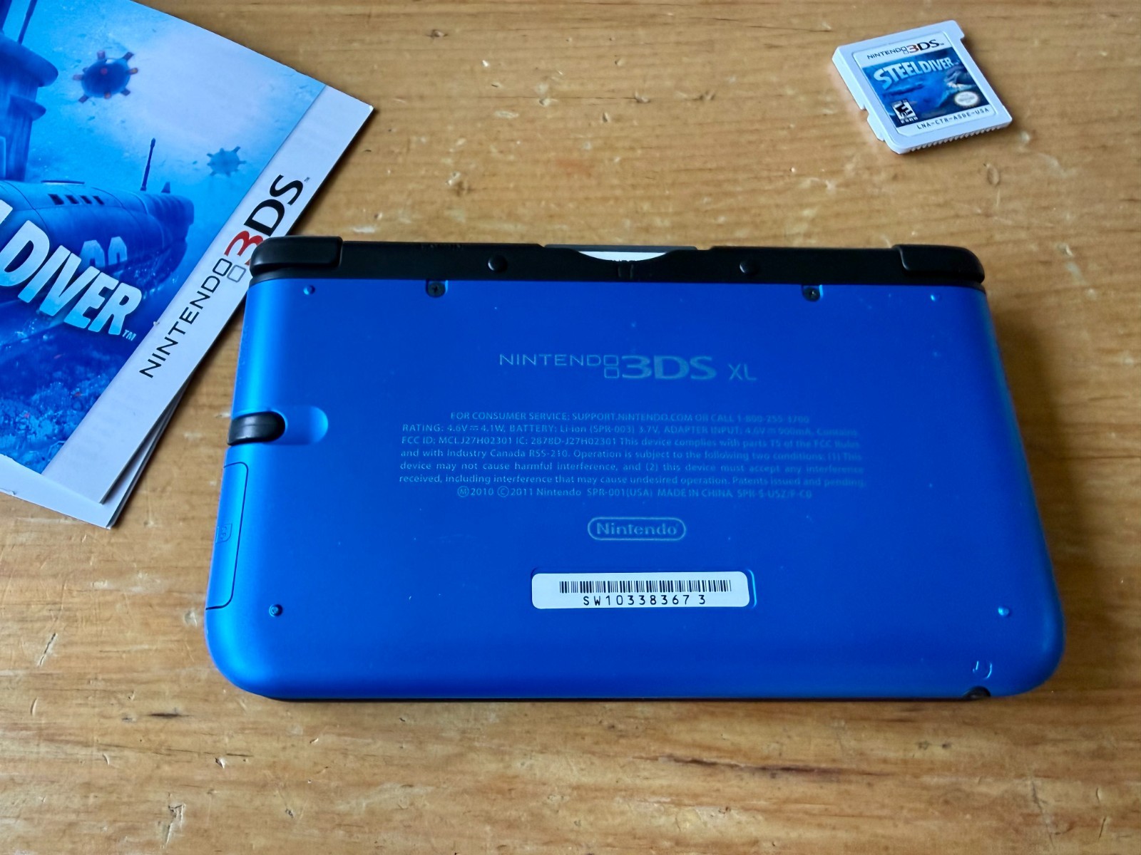 Nintendo 3DS XL Blue/Black – Tested w/ Case, Charger, 4 Games, Stand