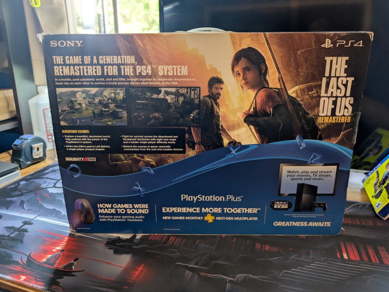 2 TB PlayStation 4 Original Box Included With 6 Games
