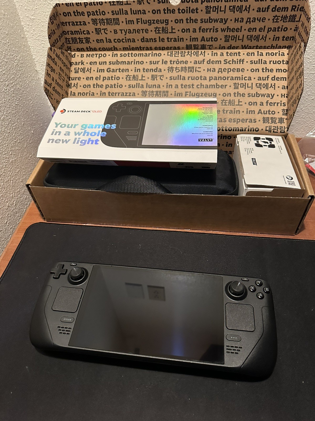 OLED Steam Deck 512GB + 1TB SD Card, Gloss Black Screen