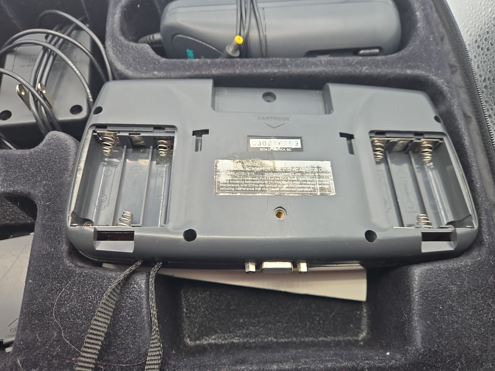🔥 SEGA Game Gear Handheld System For Repair or Parts with Bag & Accessories