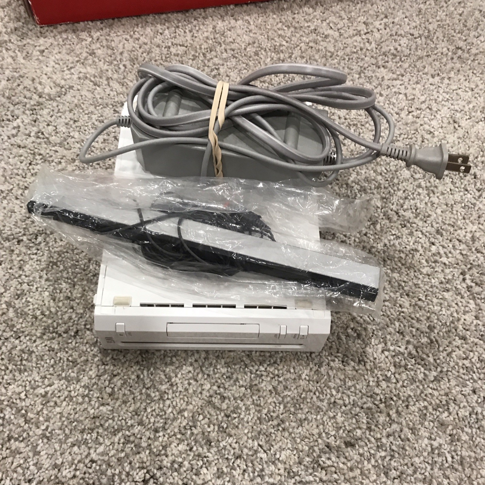 Nintendo Wii Home Console White 480p Composite RCA w/ AV Cable & Power Adapter