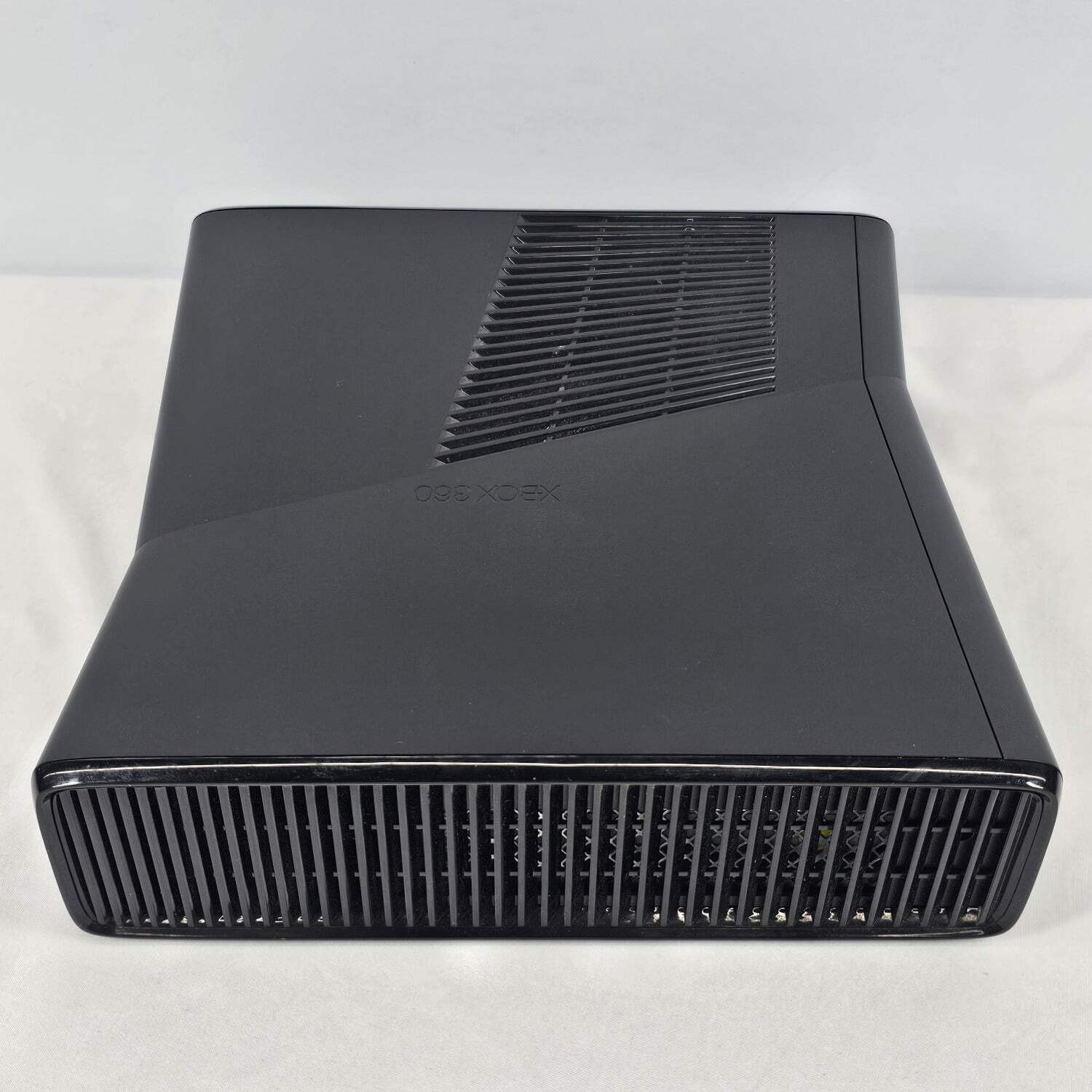 Microsoft Xbox 360 S Console Gaming System Only Matte Black 1439 No Hard Drive