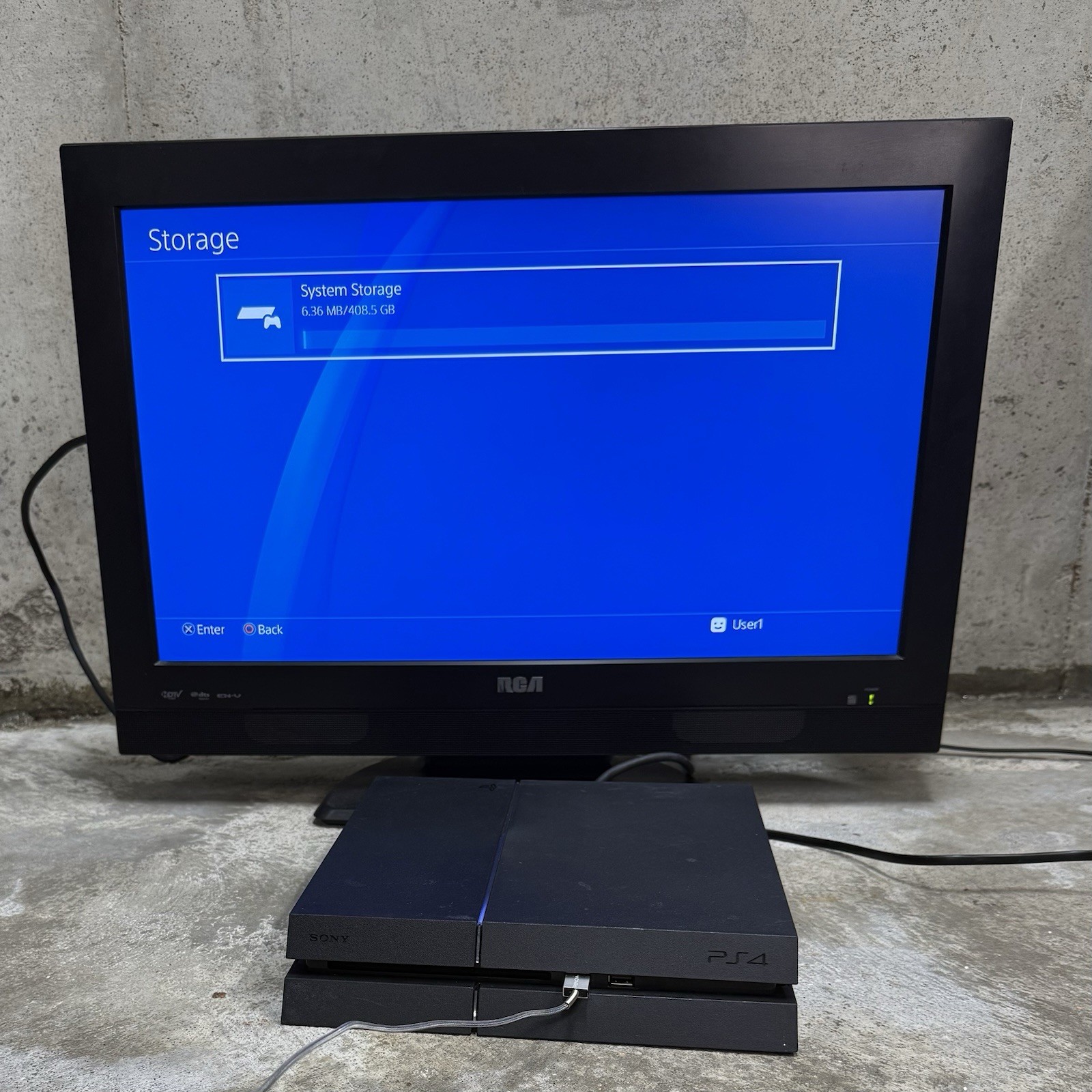 Sony Playstation 4 CUH-1215A 500GB Console Bundle & Games DISC ERROR READ
