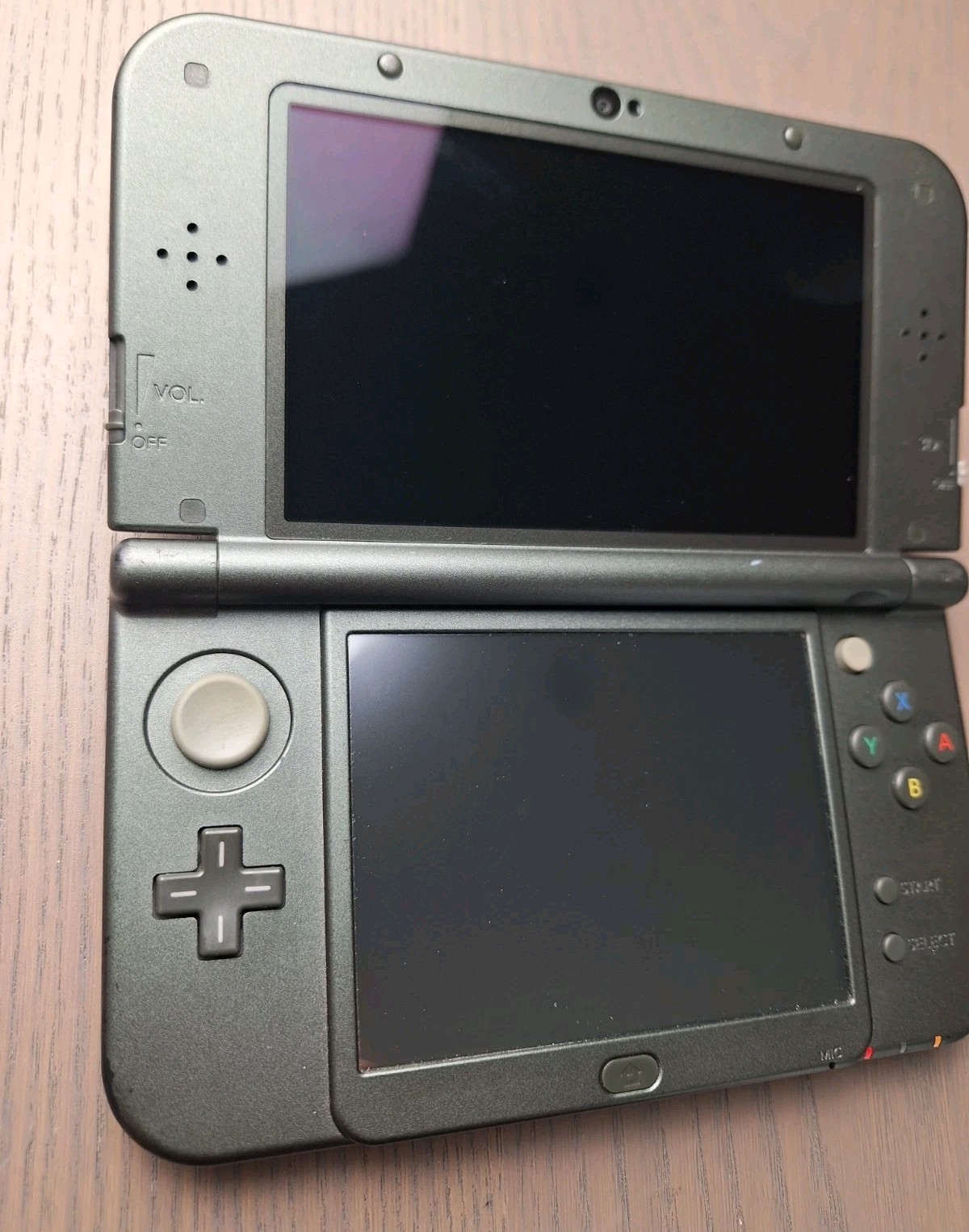 New Nintendo 3DS XL Metallic Black | Charger 32GB SD Card | REGION FREE TOP IPS