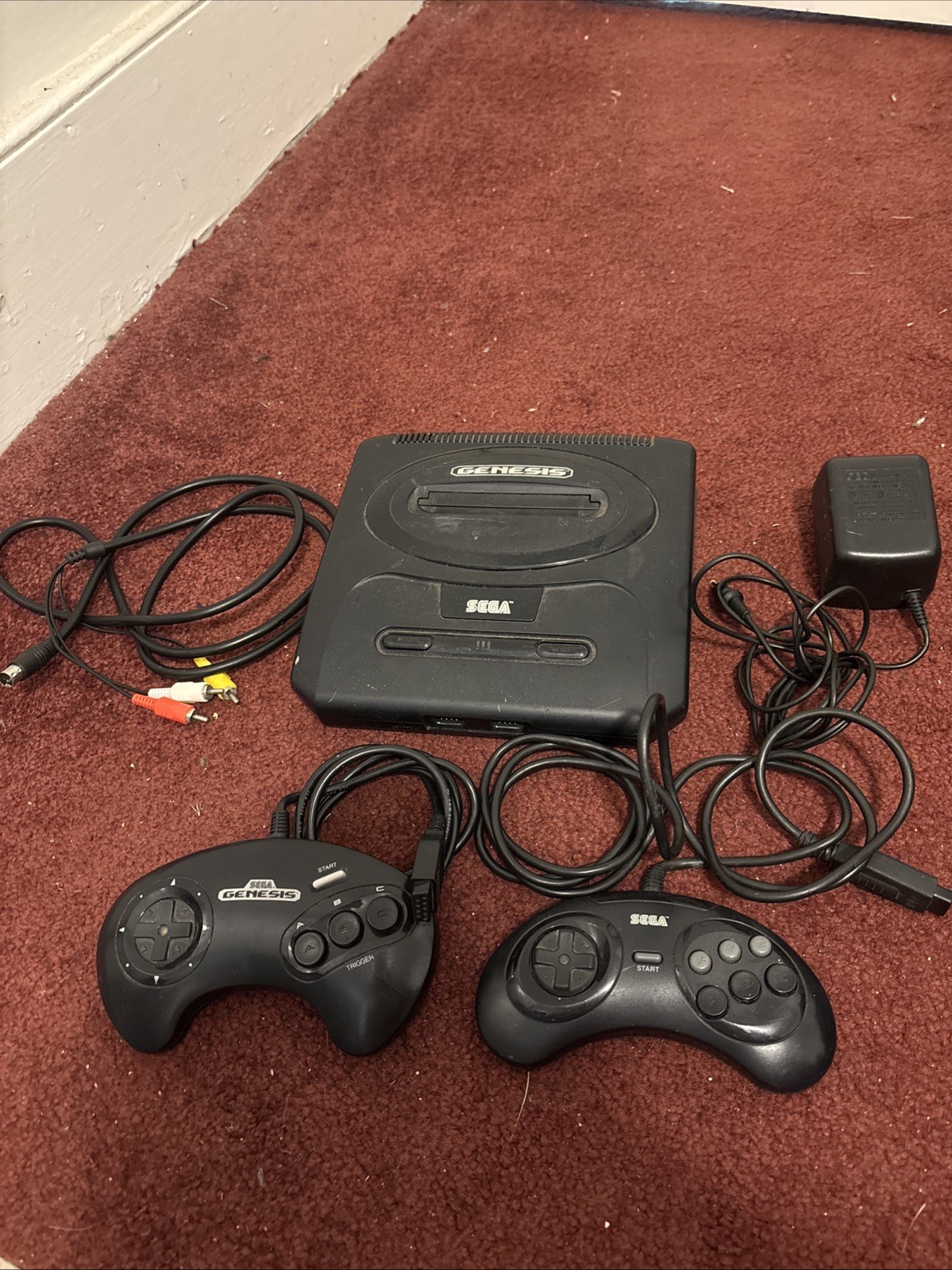SEGA GENESIS Model 2 MK-1631 Console 2 OEM Controllers Cords Tested Working