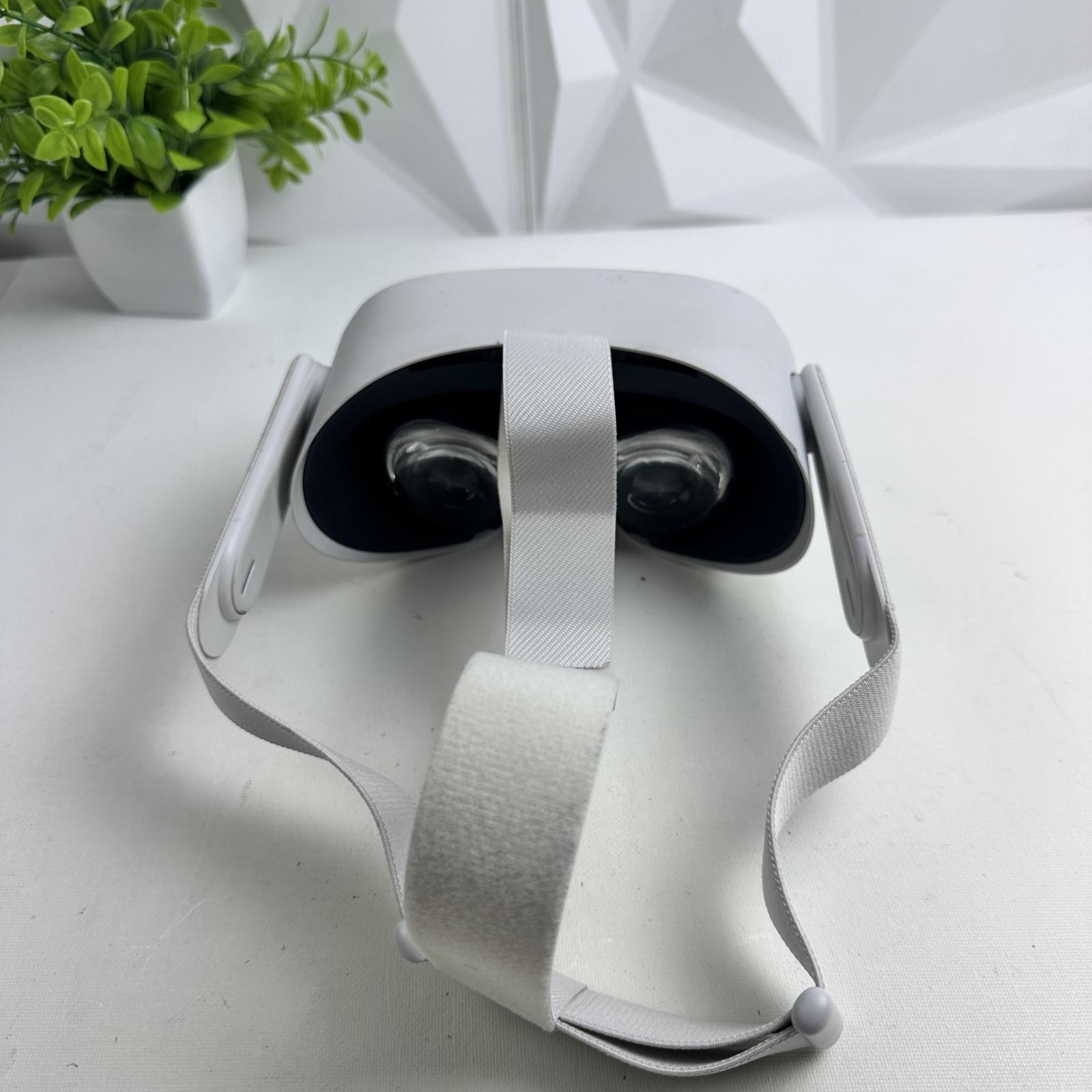Meta Oculus Quest 2 128GB Standalone VR Headset *Please READ*