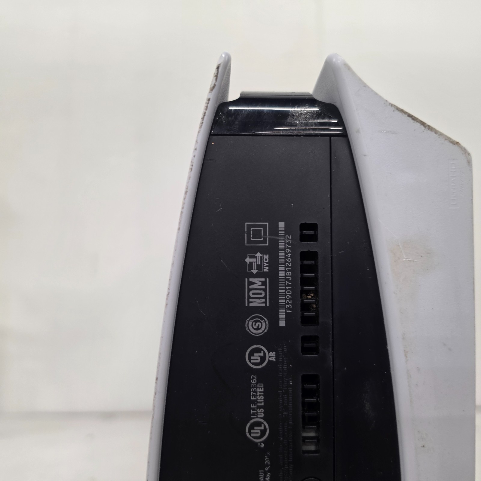Sony PlayStation 5 CFI-1215A Disc Ed. Console 825GB AS IS NO DISPLAY LIGHTS UP