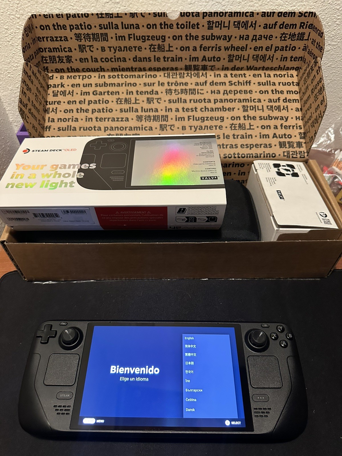 OLED Steam Deck 512GB + 1TB SD Card, Gloss Black Screen