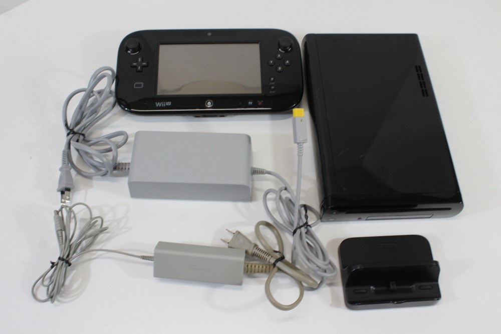 Nintendo Wii U Black Console 32GB AC Gamepad Stand Charger NTSC-J Japan TESTED 2
