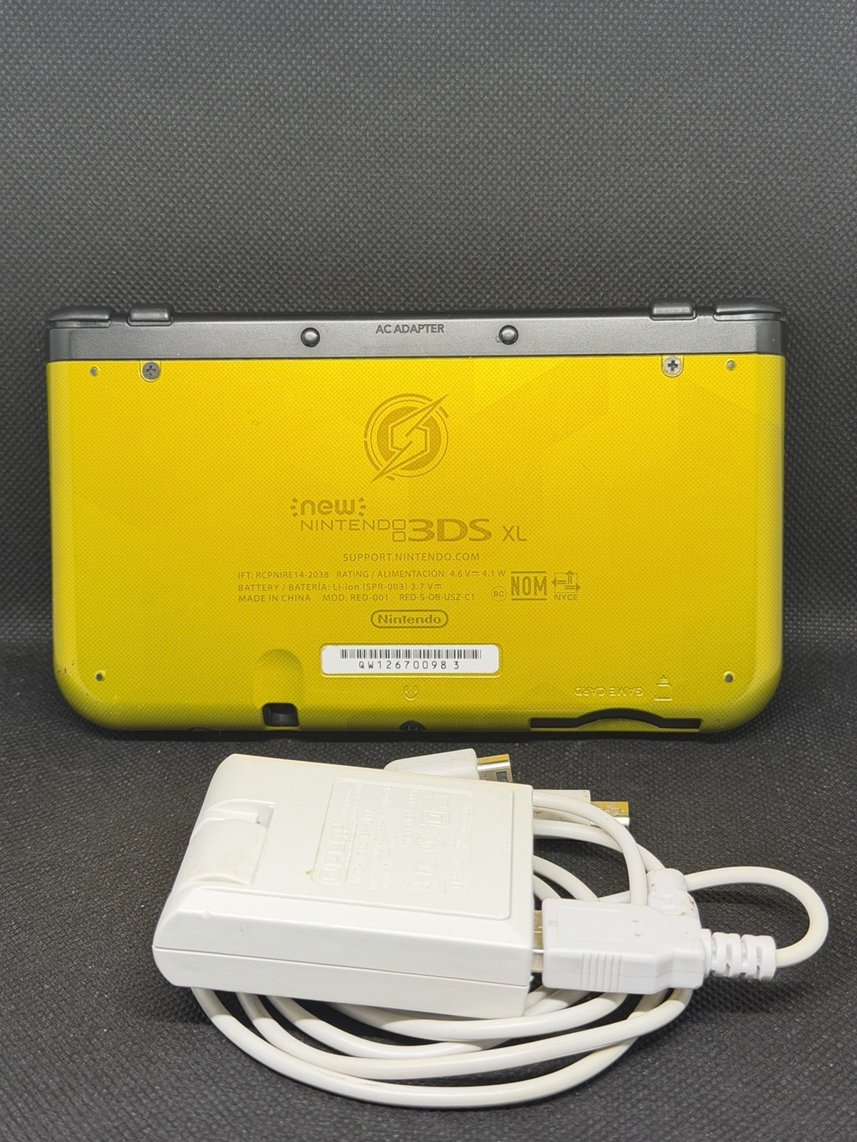 New Nintendo 3DS XL Samus Edition – Loose – Charger Included – Tested Working