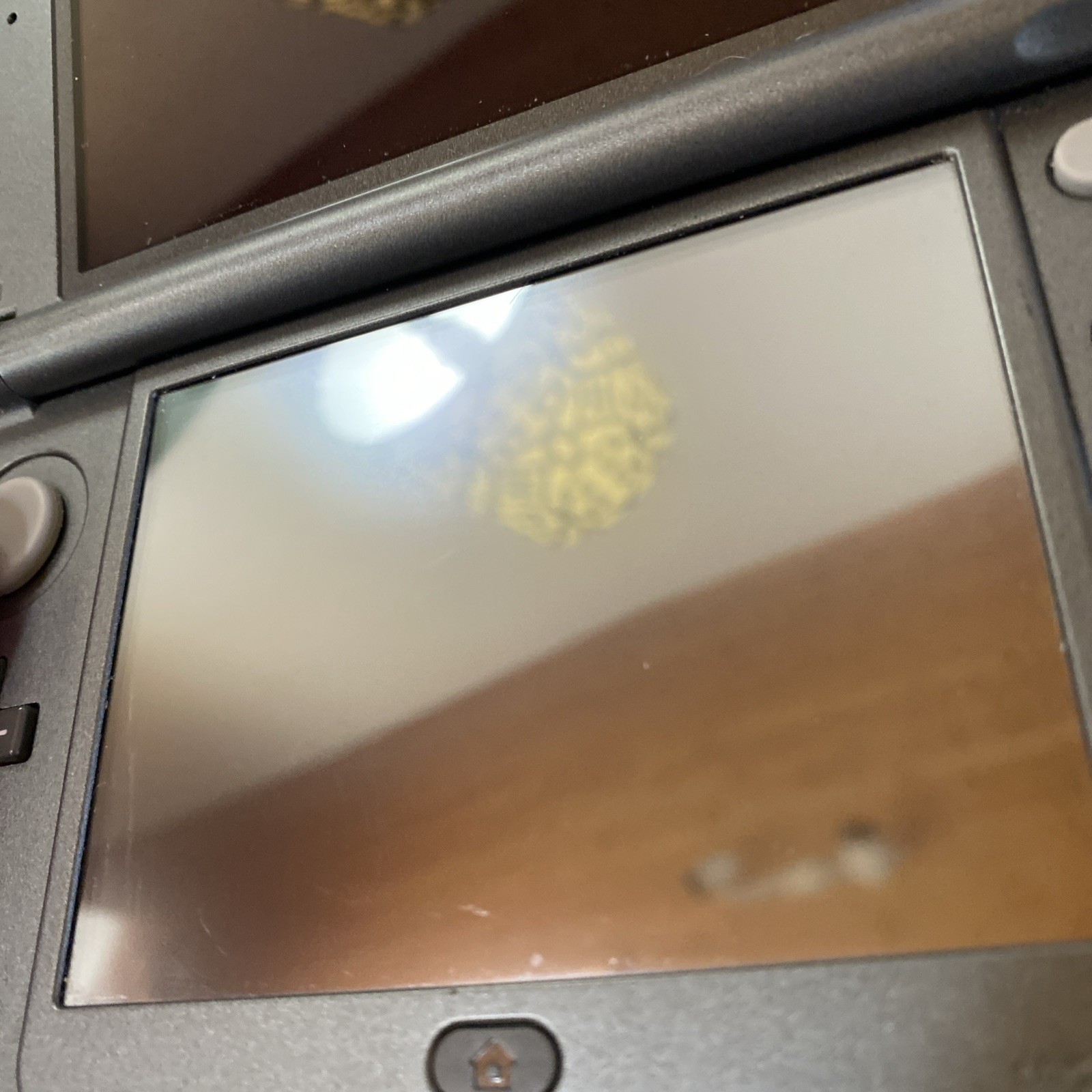 New Nintendo 3DS XL Metallic Black USA With Charger And Stylus Good Screens