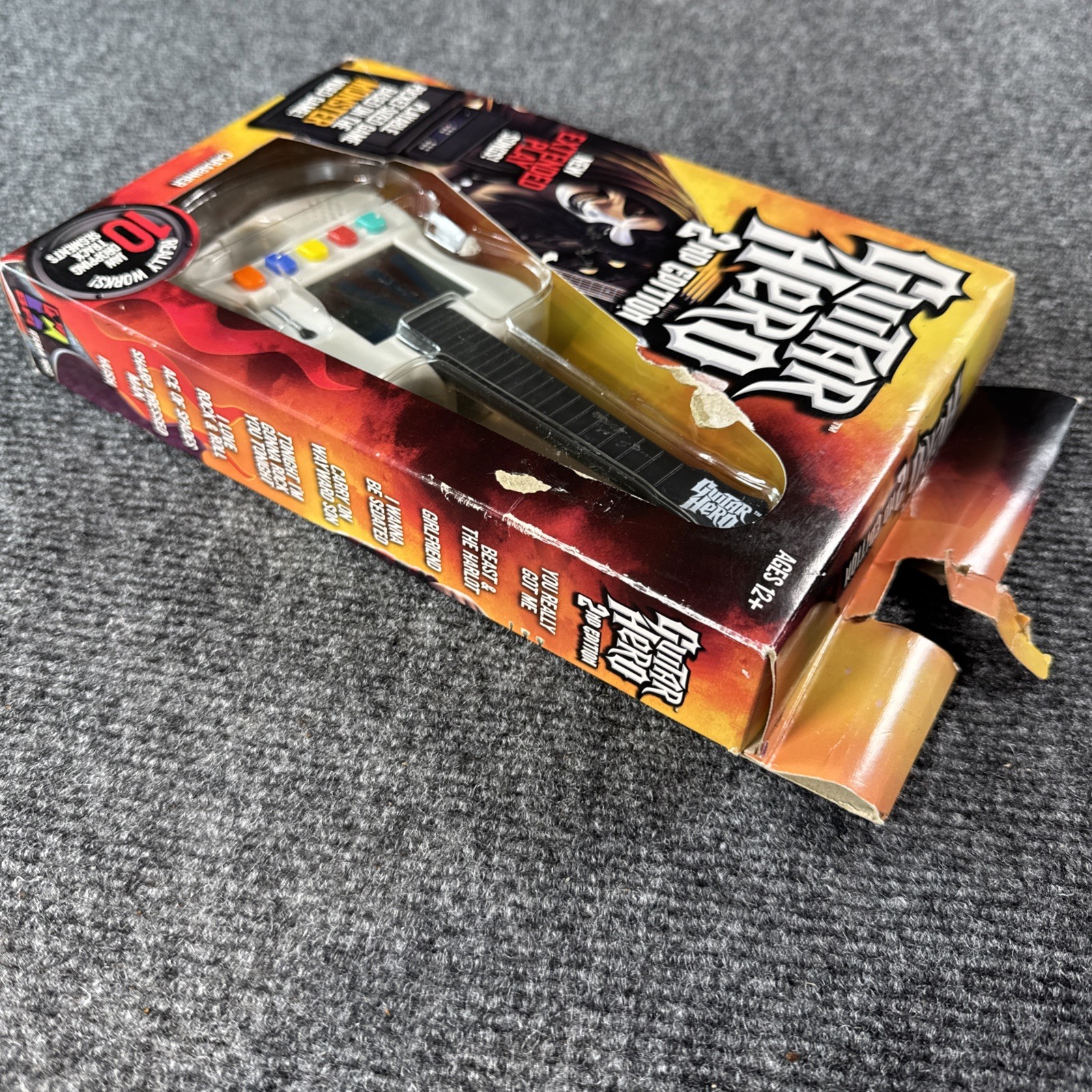Guitar Hero 2nd Edition Pocket-Sized Handheld Console Game Carabiner NEW