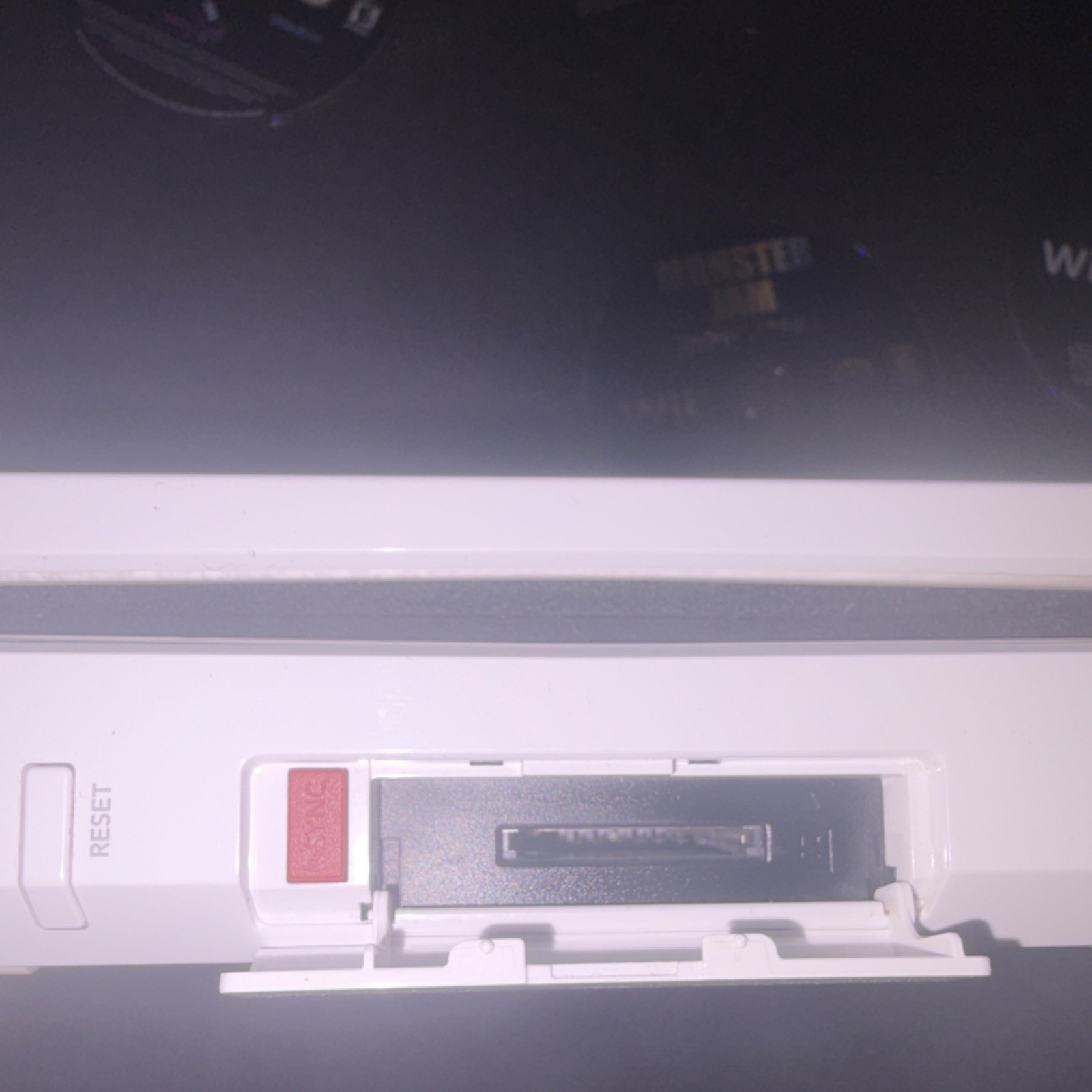 Nintendo Wii Console RVL-001 White w/ Monster High, Monster Jam, Last Airbender