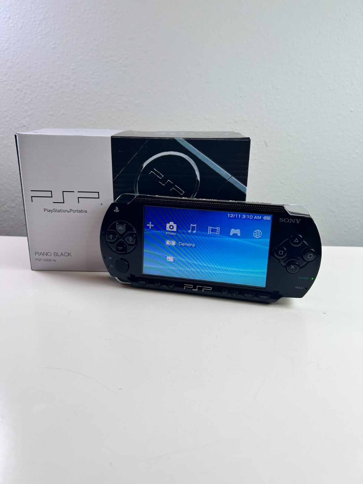sony psp-1000 Piano black console
