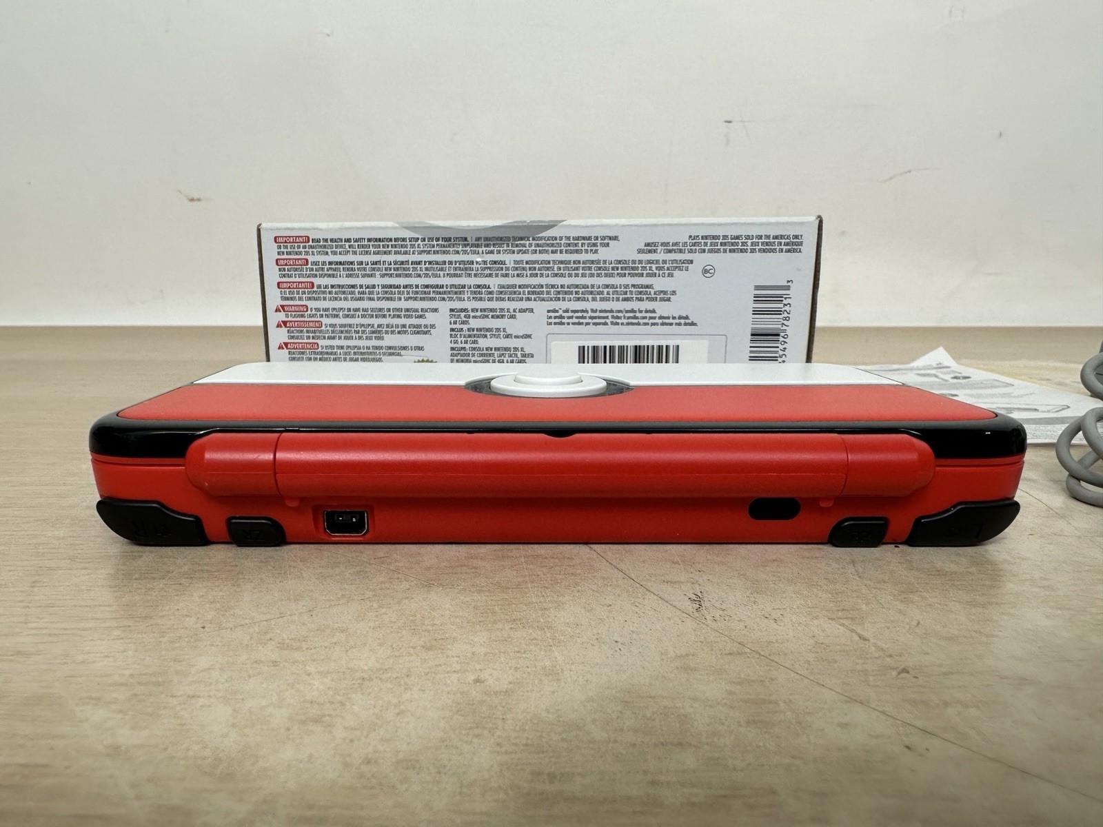 Nintendo 2DS XL PokeBall Edition – Complete In Box CIB – USA Model – Pokemon