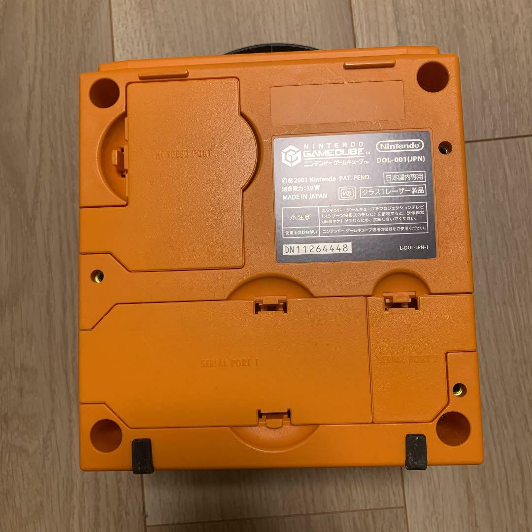 Nintendo GameCube Launch Edition Spice Orange Console NTSC-J DOL-001 Adapter