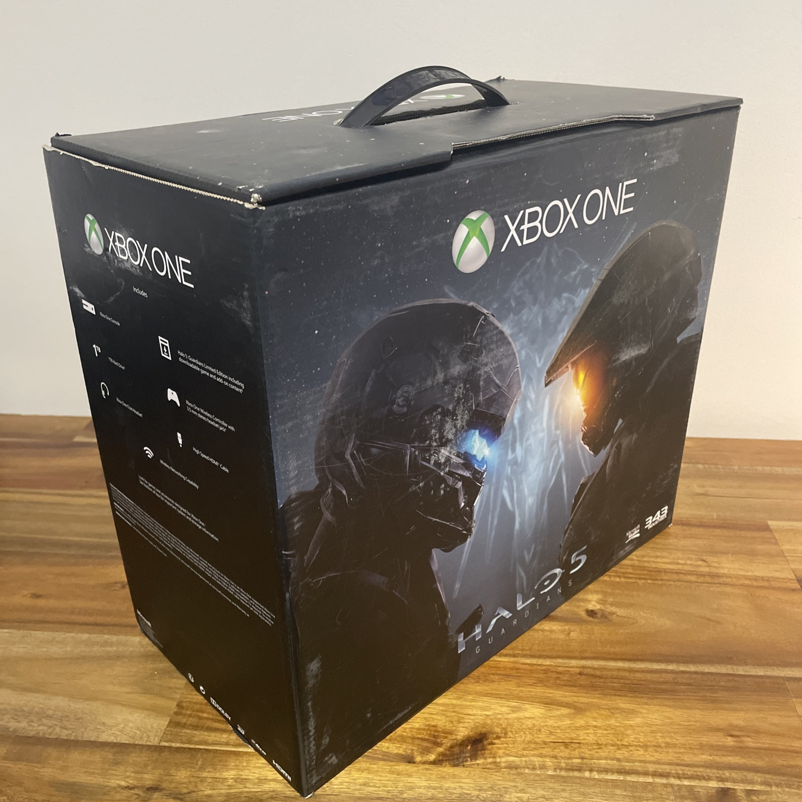 Microsoft Xbox One Halo 5: Guardians Limited Edition 1TB. Complete w/ Game