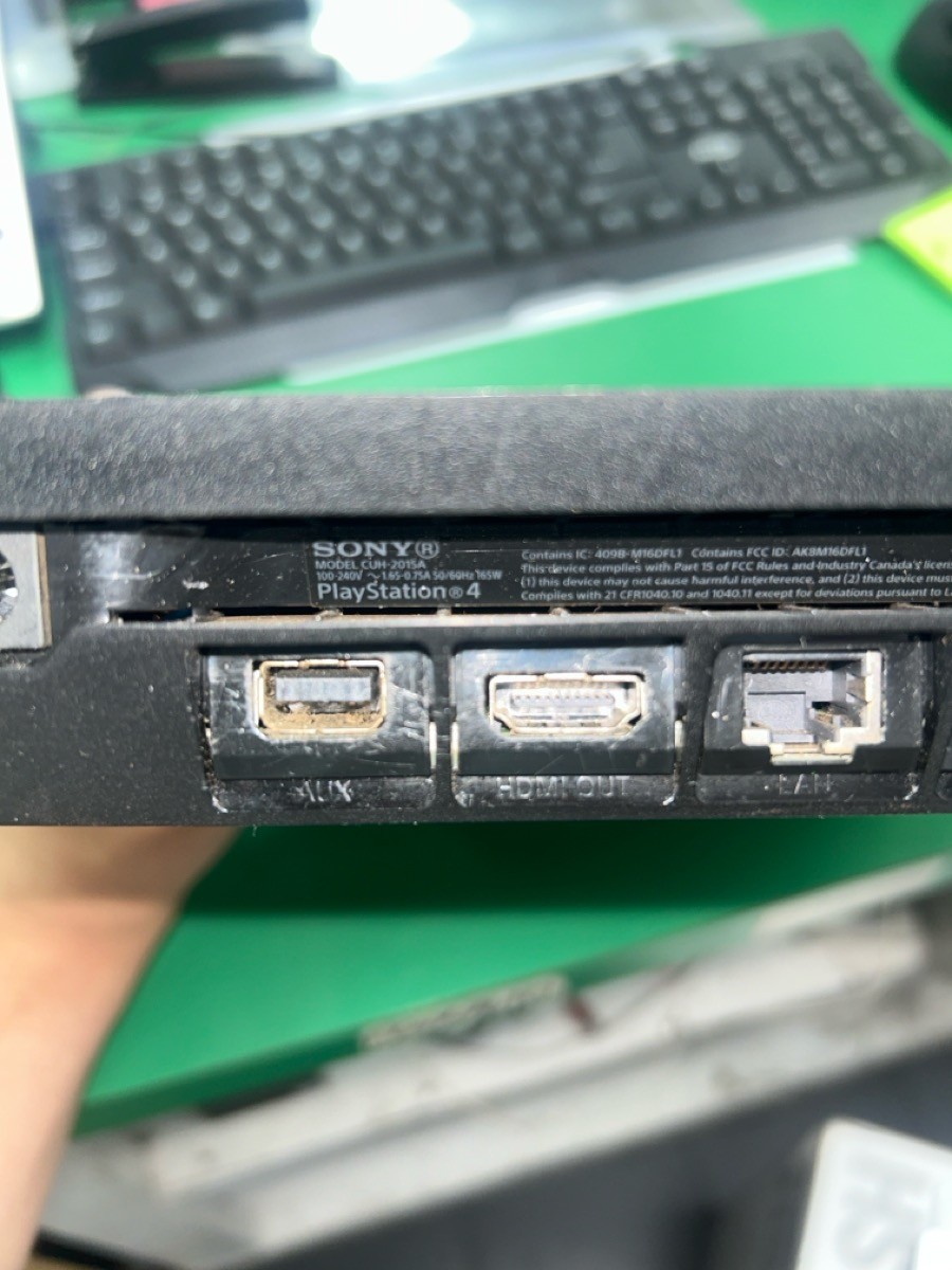 SONY PLAYSTATION 4 GAME SYSTEM (E13007246)