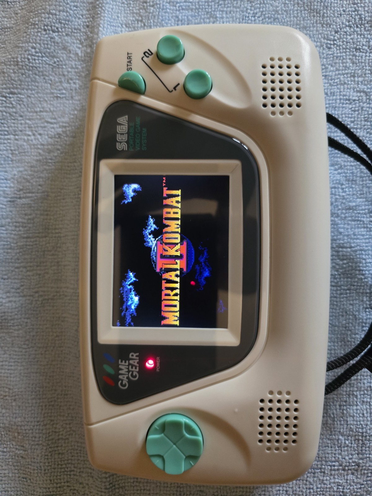 SEGA Game Gear Console – Recapped, IPS Screen, Glass lens, New shell, 2 games