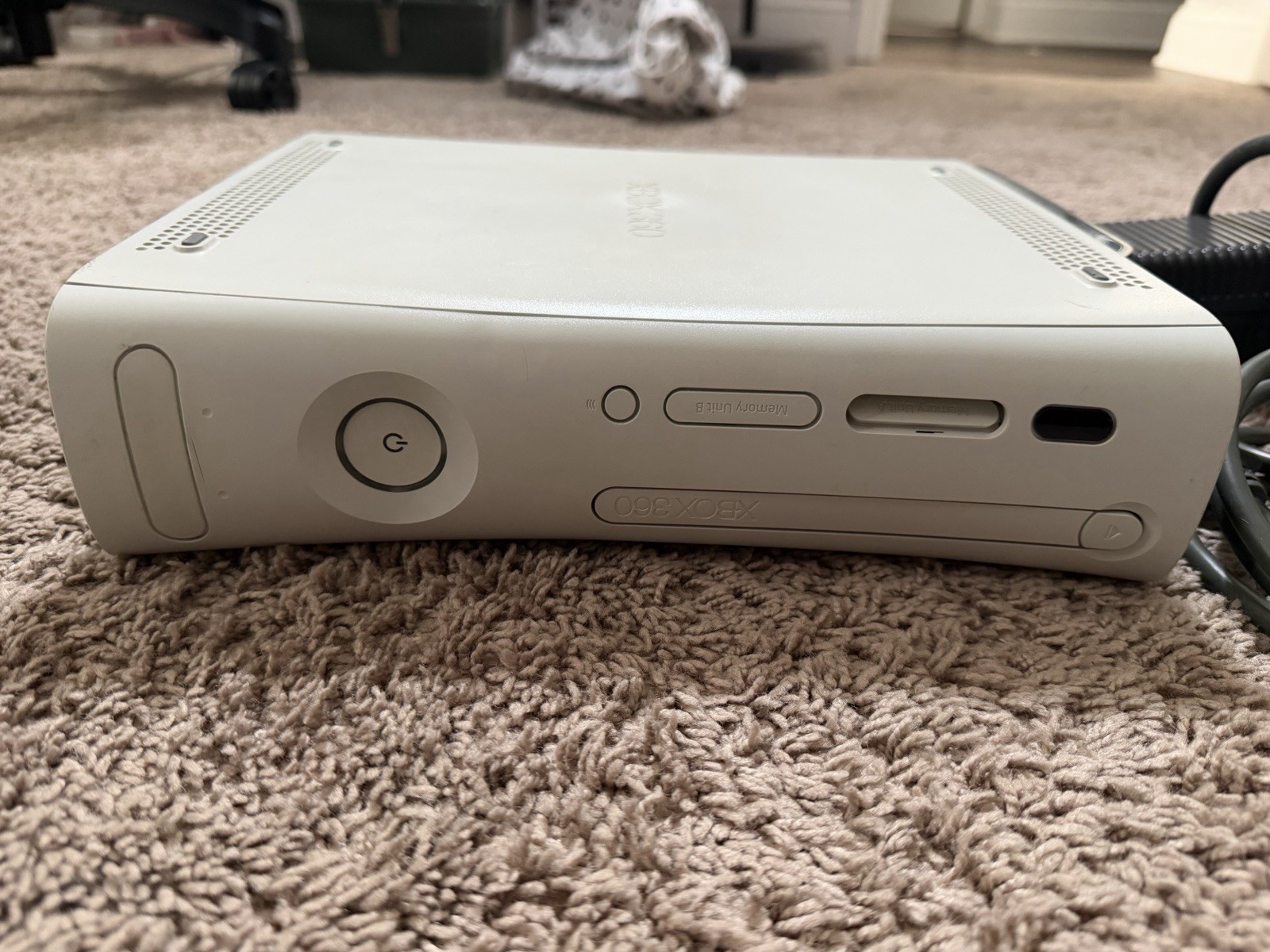 Xbox 360 White 20GB HDD Fat Console With Cables