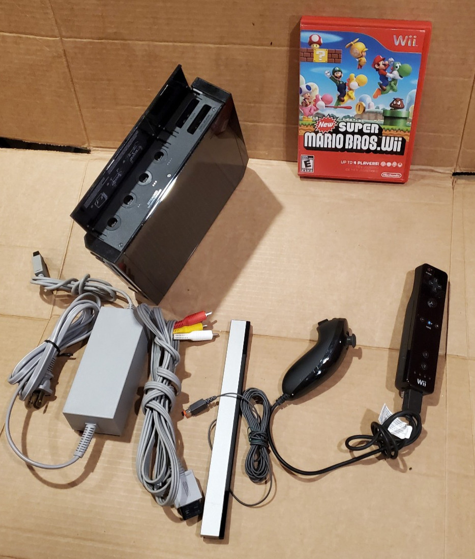 Nintendo Wii Console Black GAMECUBE Compatible with Super Smash bros
