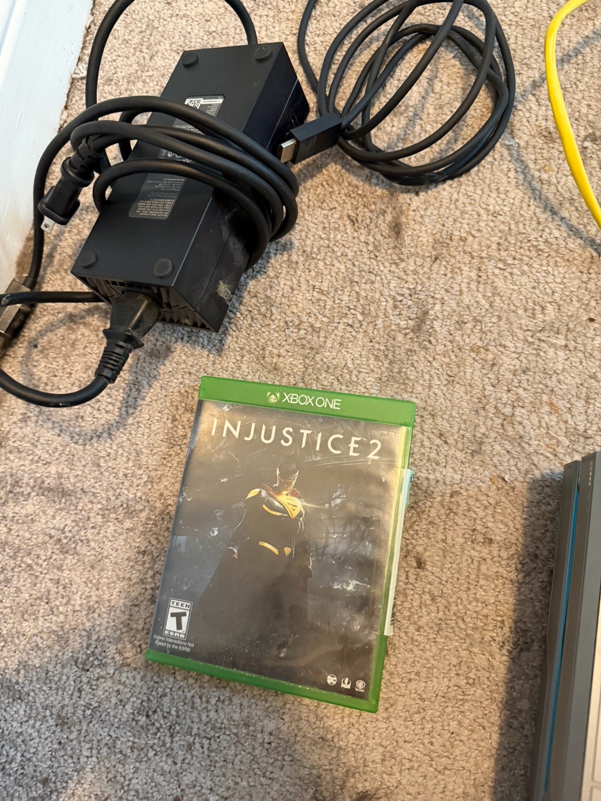 Xbox One UNSC 1540 Halo Edition,2 Wireless Controllers Cords ,Injustice 2,PARTS