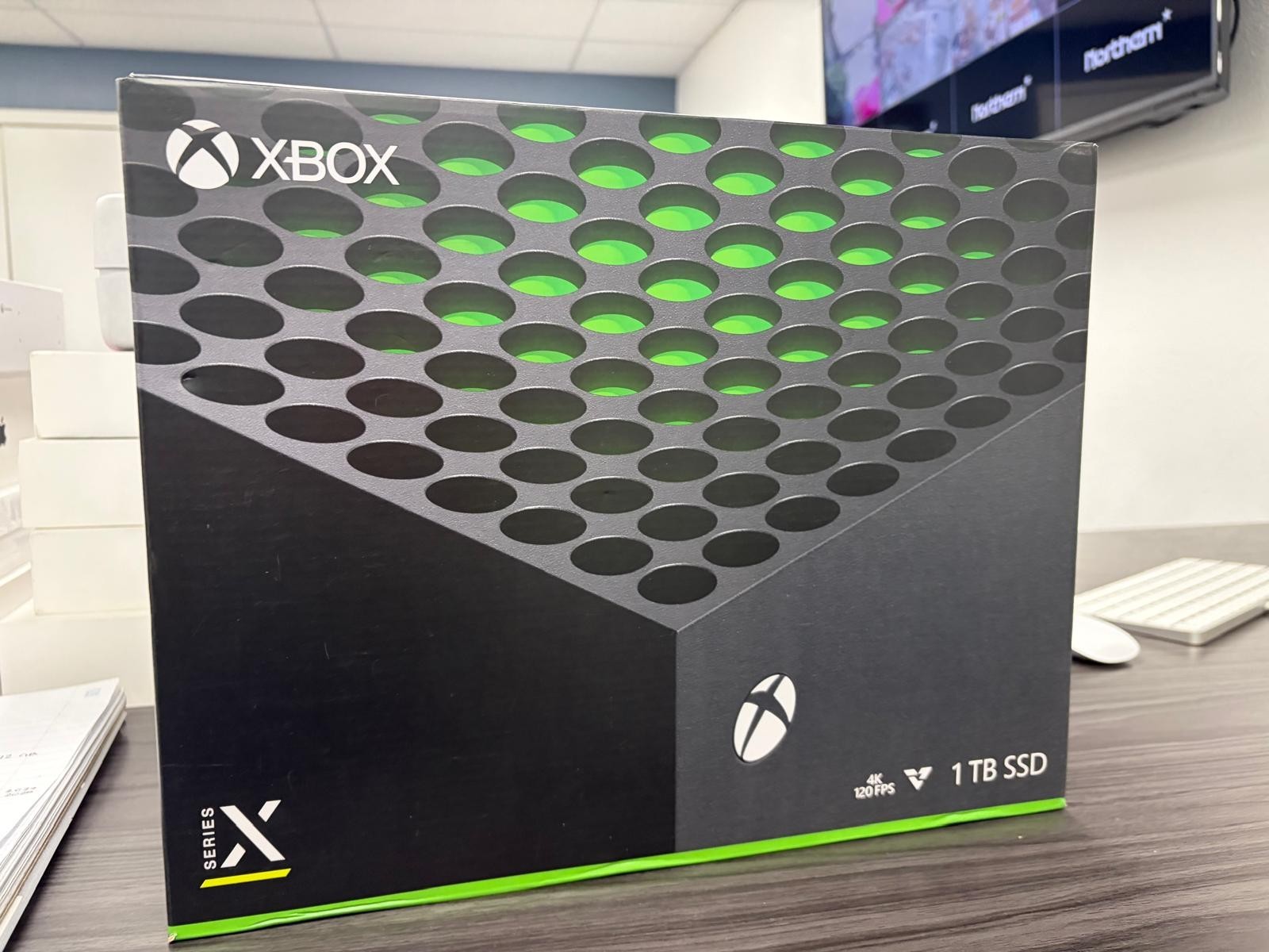 Xbox Series X 1TB SSD 4K 120 FPS Game Console