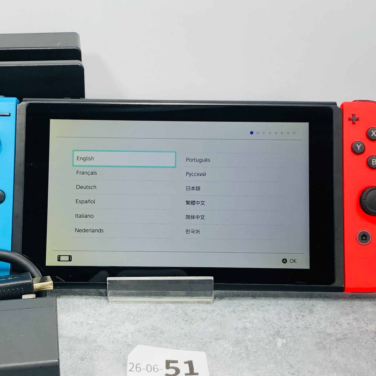 [EX+3] Nintendo Switch V1 Hac-001 2018 Console Region Free red Blue 26-06-51