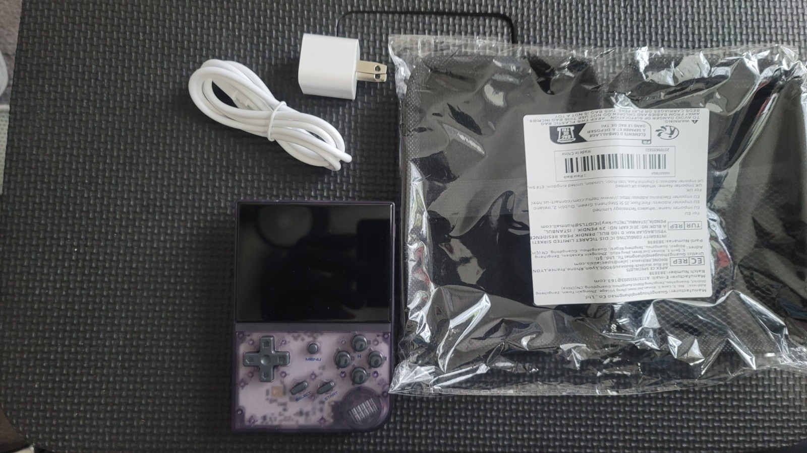 ANBERNIC RG35XX (TRANSPARENT PURPLE) GARLIC OS (16GB GAME CARD) EXTRAS (GXRG)
