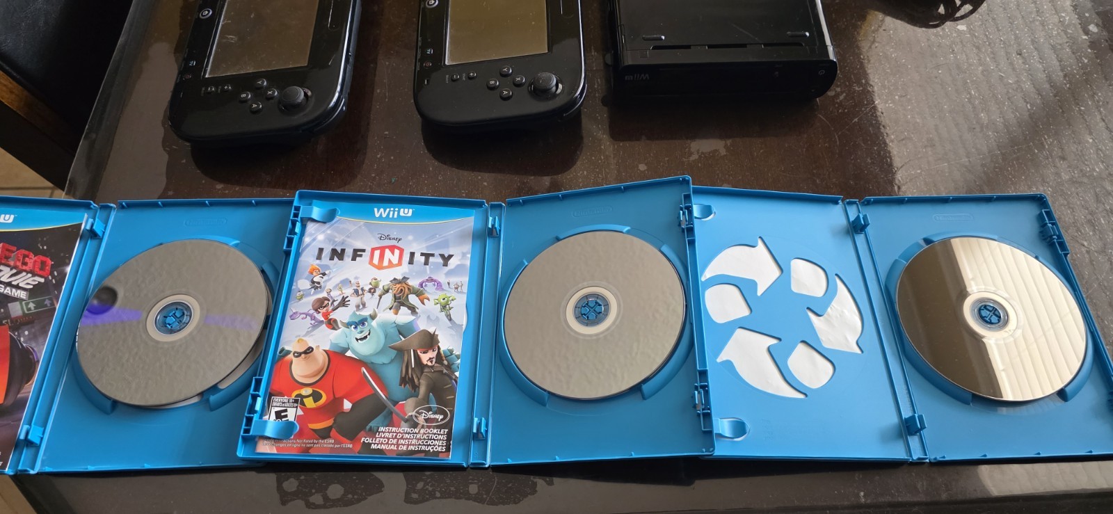 Nintendo Wii U 32GB WUP-101(02) Console Bundle, Tested & Working.