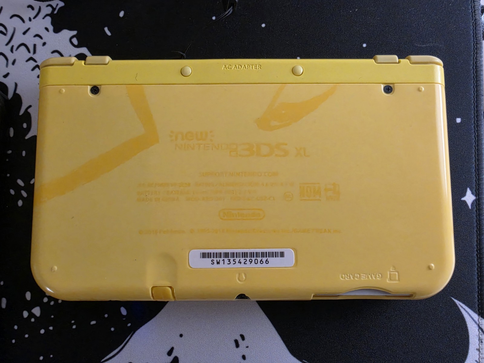 Nintendo New 3DS XL Reshelled Pikachu Edition Includes charger & hard shell