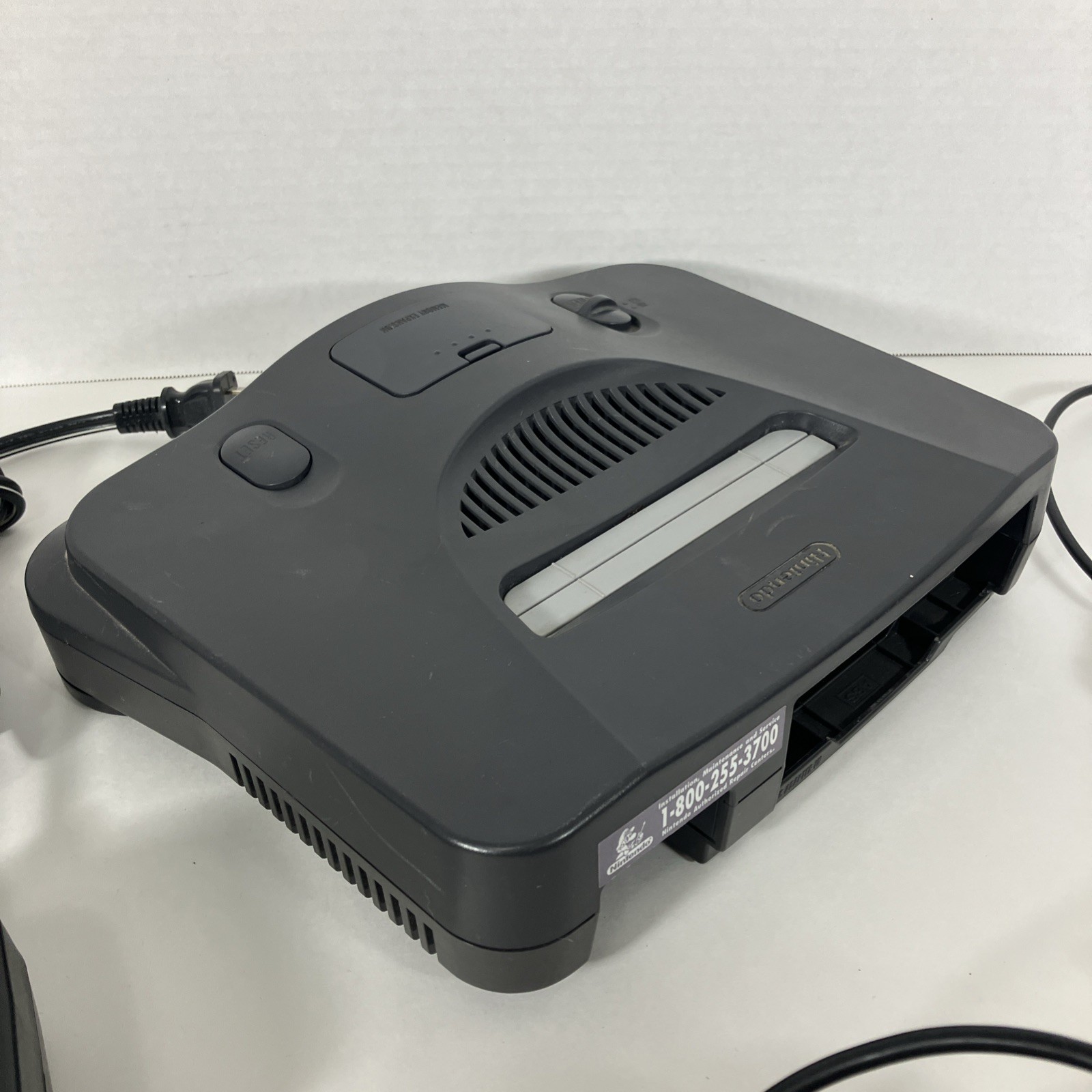 Nintendo 64 Black Console NUS-001 Controller, power, TESTED (small crack)