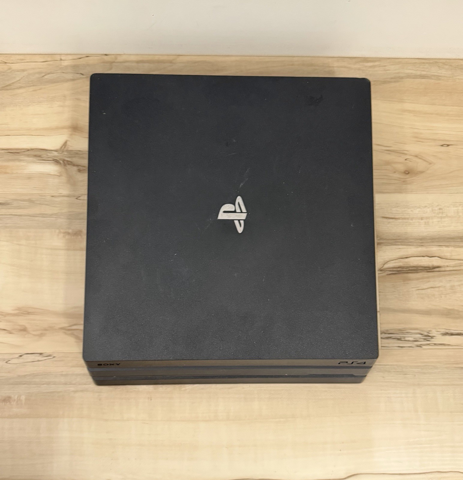 Sony PlayStation 4 Pro 1TB Console Bundle Controller + 6 Games – Tested