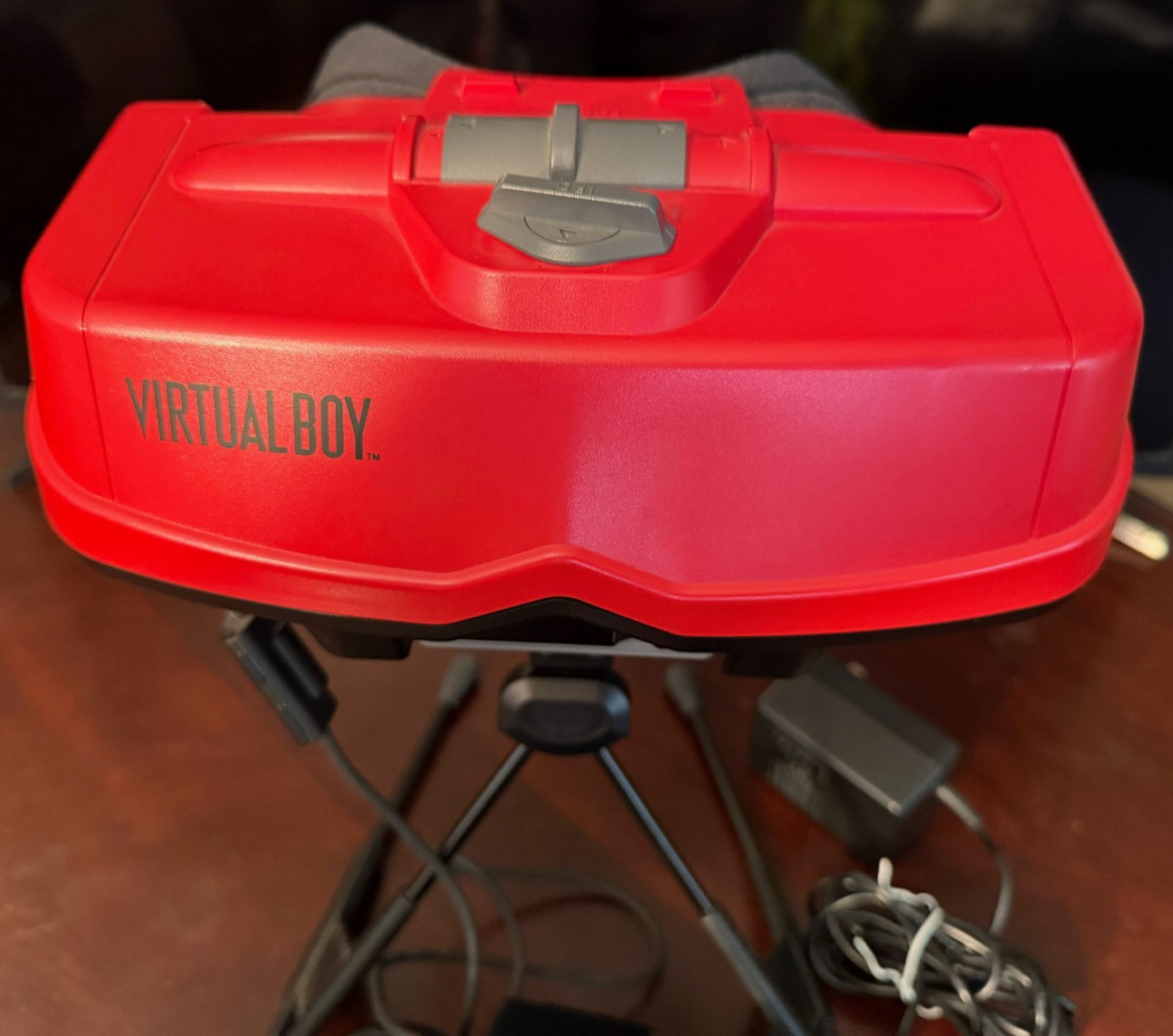 Nintendo Virtual Boy Console CIB w/AC Adapter, 5 games, Near Mint Cond